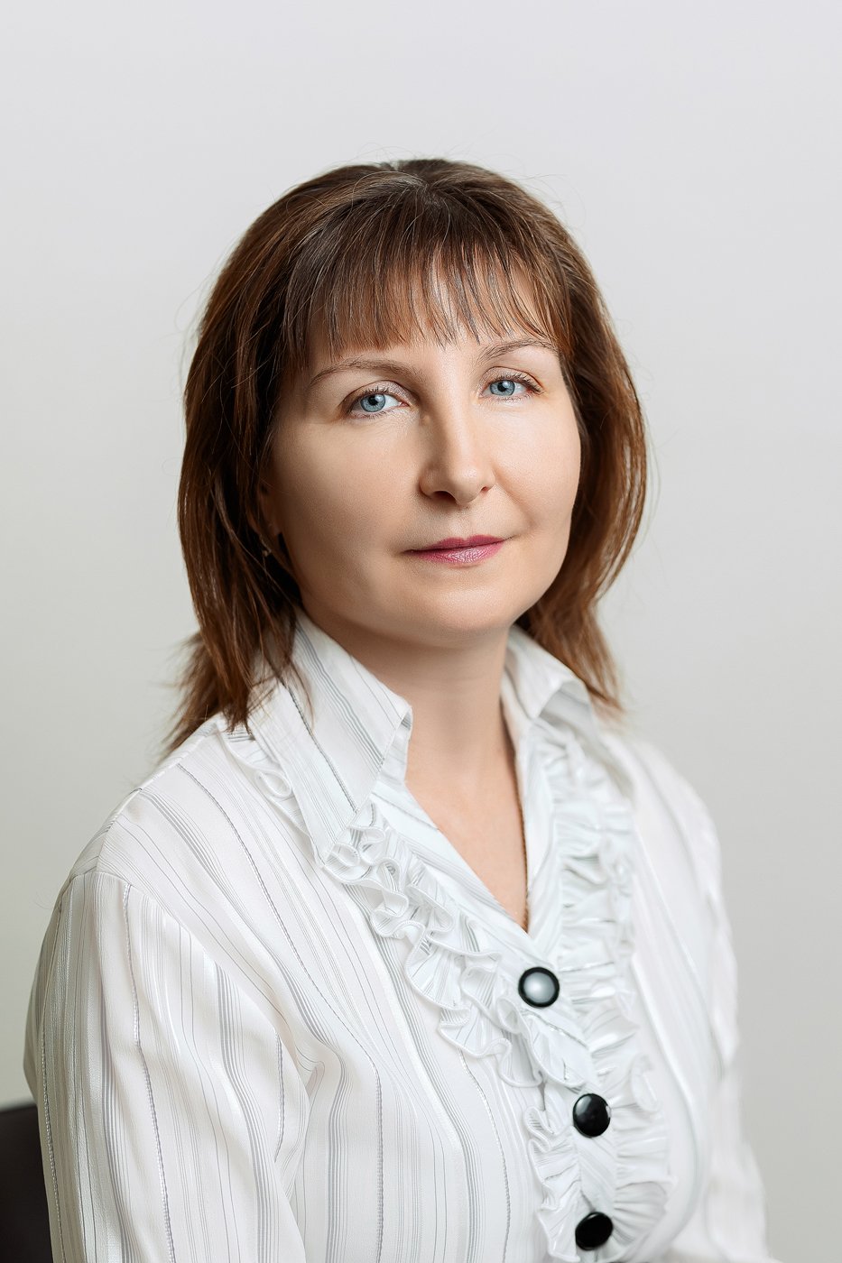 УШАКОВА Наталья Александровна (16 февраля 1976 года).